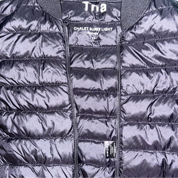 TNA Chalet Super Light Puffer Coat - Picture 4 of 4